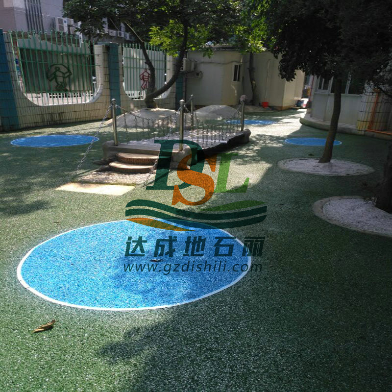 南城陽(yáng)光幼兒園透水地坪案例